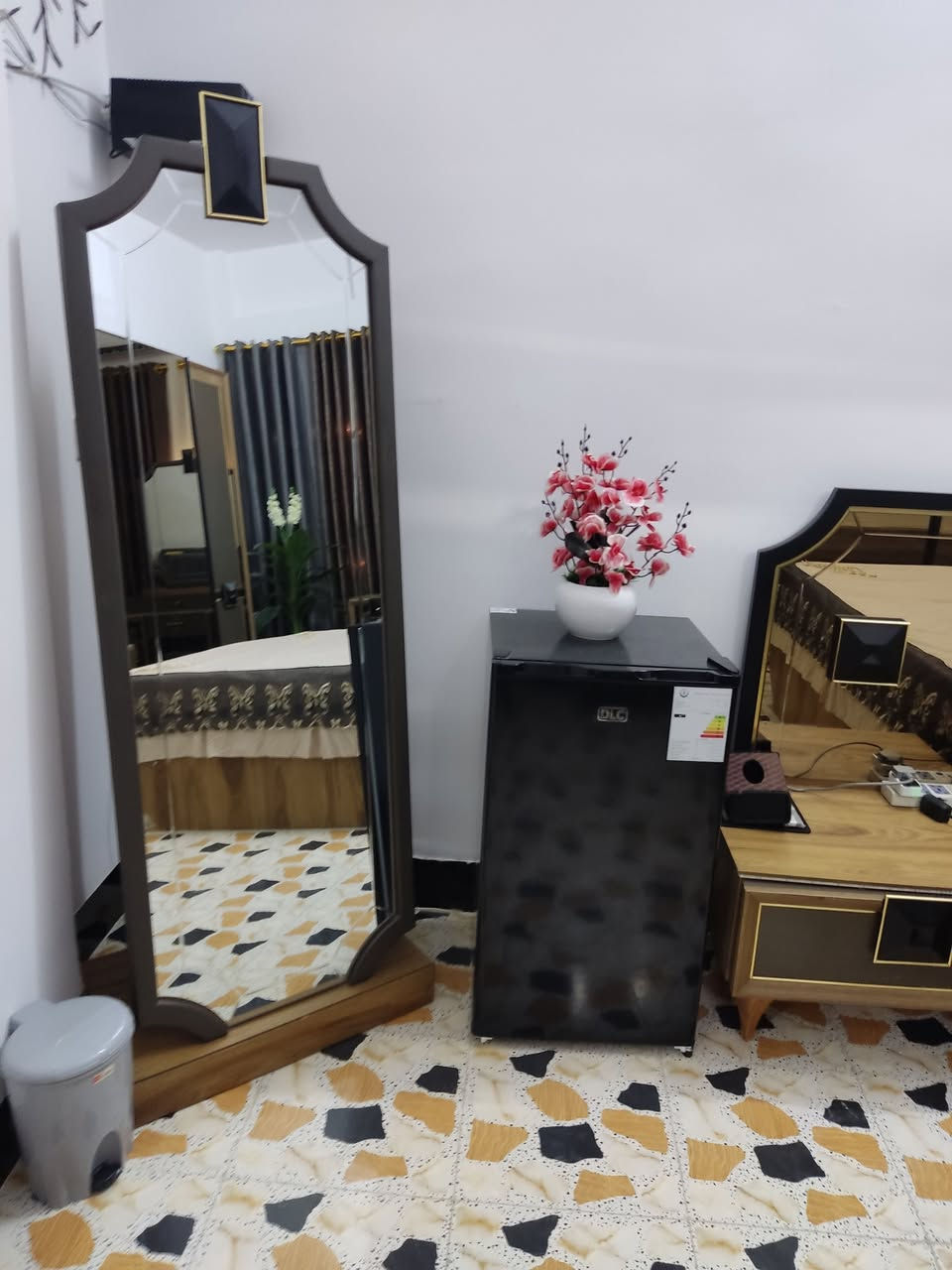 غرفه تركيه ماركه نظافه ١٠٠% صارلها شهر السعر مليون ونص وبيها مجال للجادين بالشراء


**إذا كنت صاحب هذا الإعلان وتريد حذفه لأي سبب، رجاءا أرسل رسالة إلى الدعم الفني**