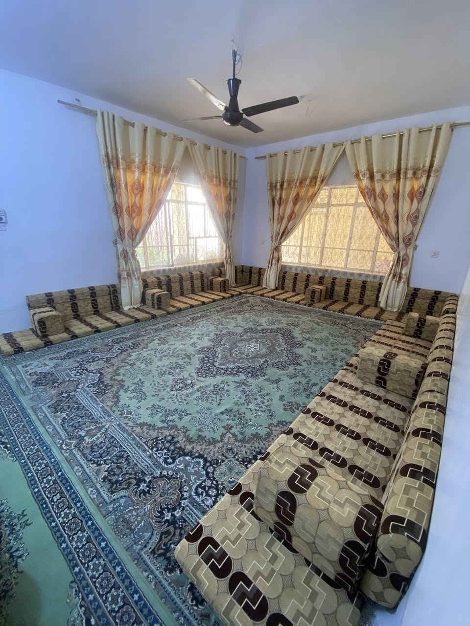 للبيع تواصل معي خاص أو واتساب ***********
