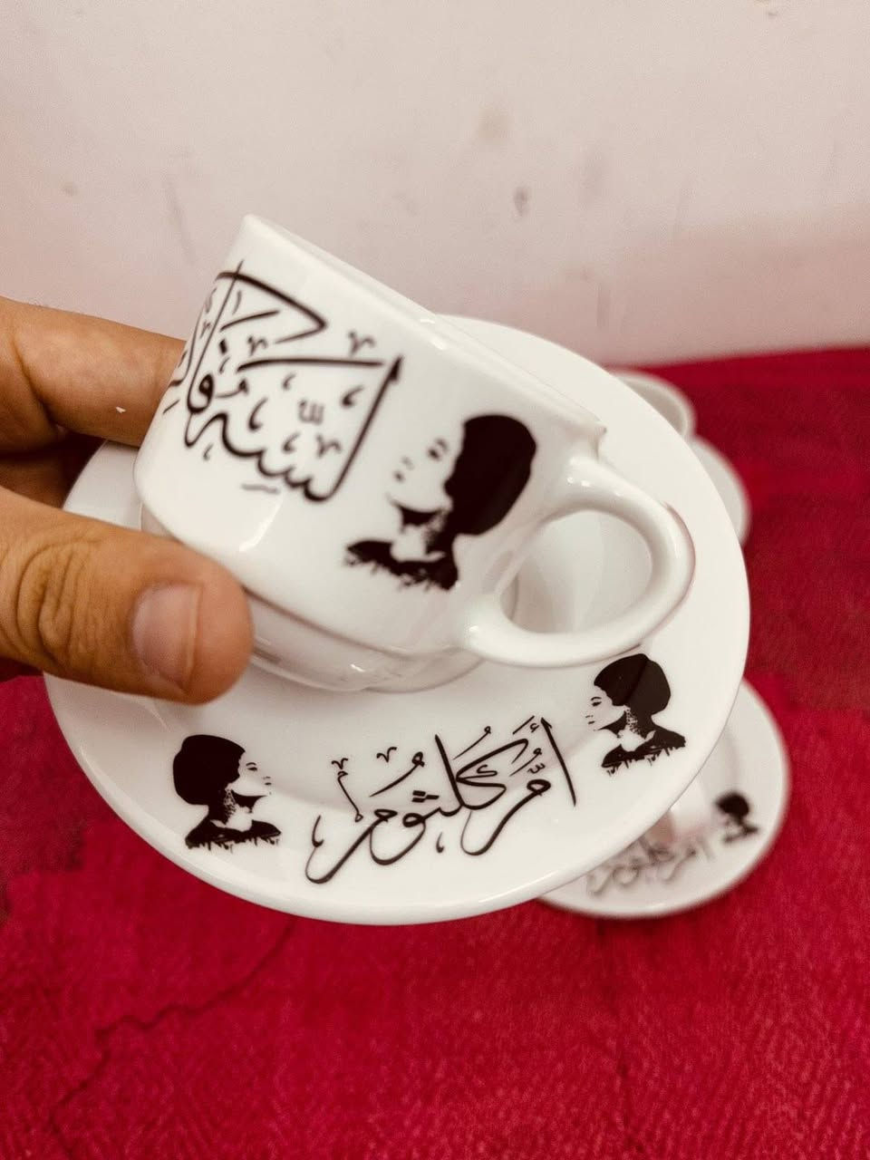 غراض للبيع يوجد توصيل ***********
