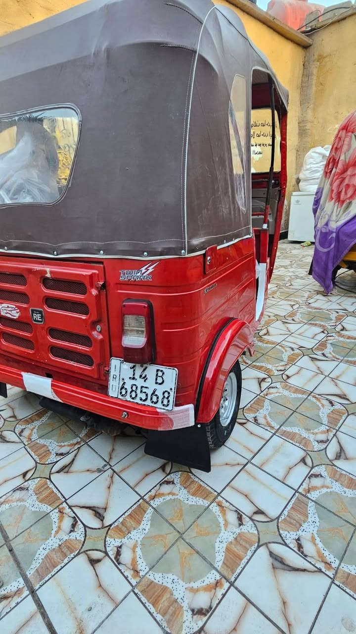 السلام عليكم تكتك للبيع  موديل 18 سنوية مصبوغة جمالة***********تكتك ب ثلاث ملاين و 8000
