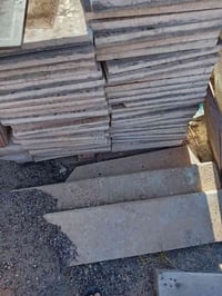 يوجد كاشي درجه اولى ١٦ متر 07806466768