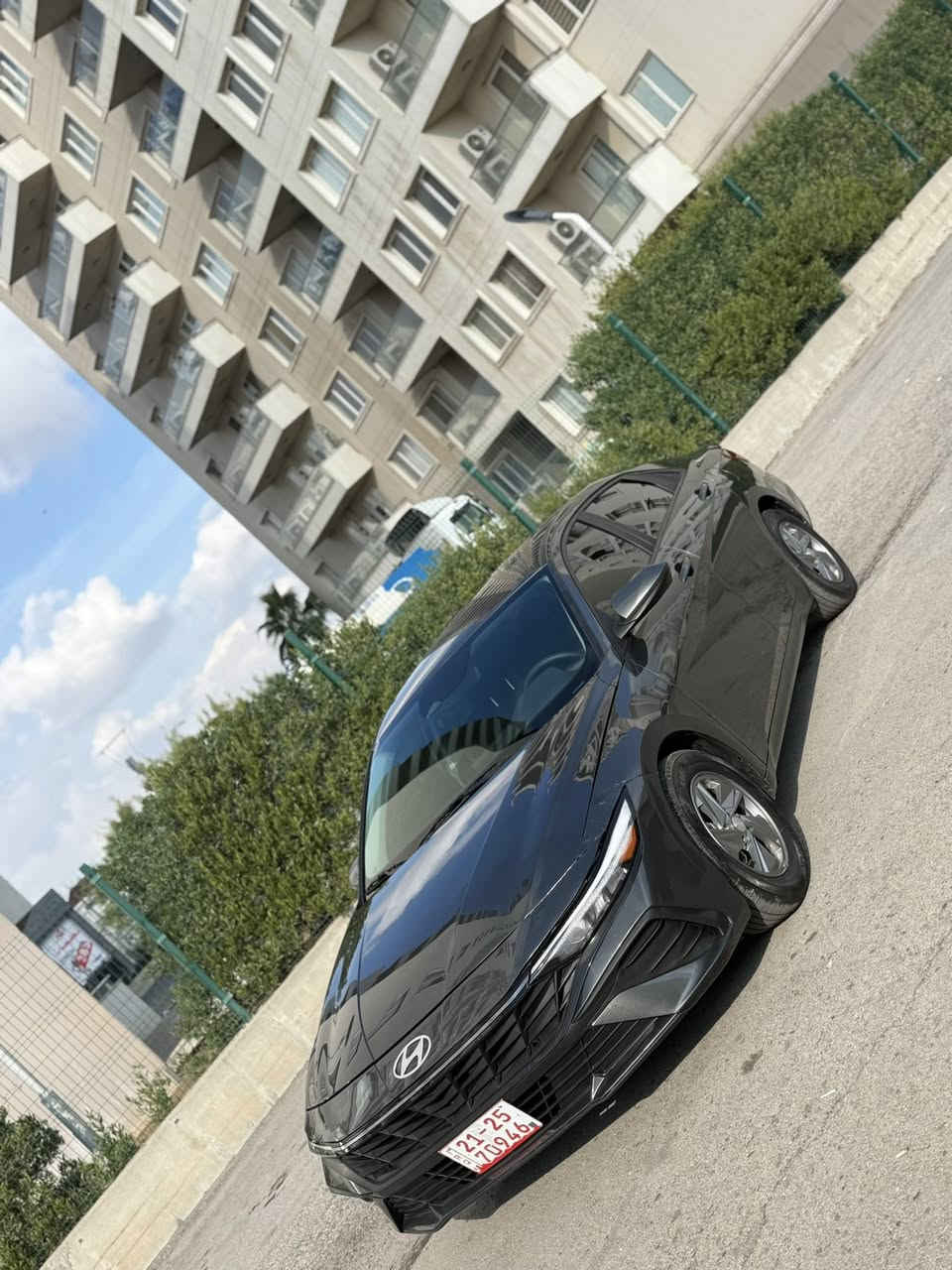 السلام عليكم.           السعر ب133للبيع فقط
النترا 2024👉👍

السعر ب133بيها مجال 

وارد أمريكي ماشيه 19mi

حادث نص بنيد صبغ بيها مكانين تعديل بارد 

بدون ايرباك بدون دواخل 

محرك  2000 دوش
مواصفات ...
سويج 
كامرا دوارة🖥️
تبريد مناخين منفصل
رادارات 360 درجه
امامي وجانبي وخلف
تحكم ستيرن ٤ جهات
٣ وضعيات قيادة
لد بالدشبول ٣٦٠ لون
مثبت سرعه
قيادة ذاتيه
تحذير عند مغادرة المسار
توقف ذاتي
ترحيب
مانع انزلاق
مكان سيارة اربيل 👉👍
شراي يتصل
***********
