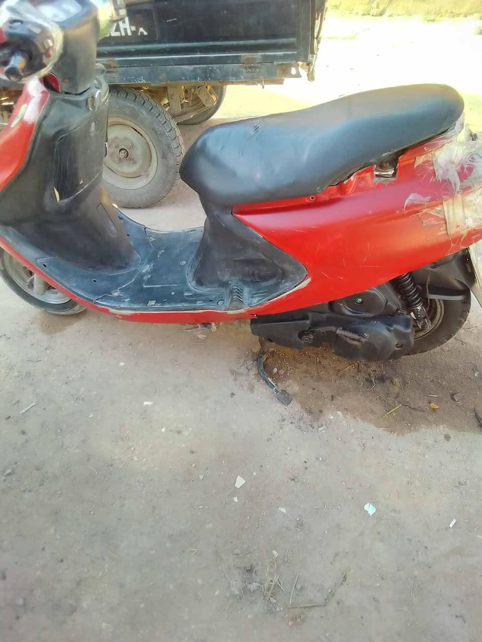 فراشة للبيع محرك مجفت كهربائيات شغاله سلف شغال جاهزه السعر 225مكان غماس النغيشيه  ***********
