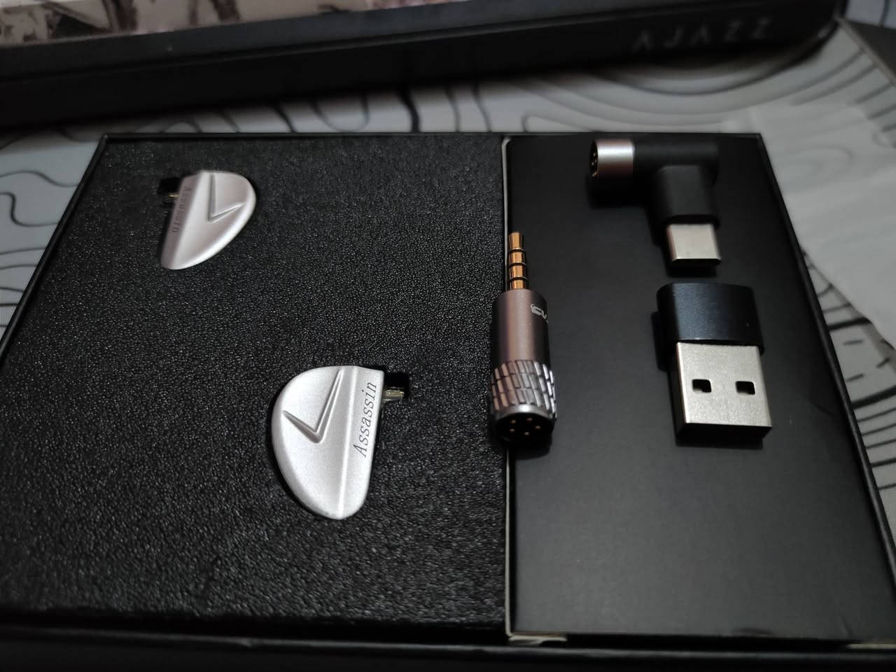 السلام عليكم
Cvj assassin silver 
مفحوصة وشغالة 
غراضها كاملة 
35 مع التوصيل لكل العراق


**إذا كنت صاحب هذا الإعلان وتريد حذفه لأي سبب، رجاءا أرسل رسالة إلى الدعم الفني**