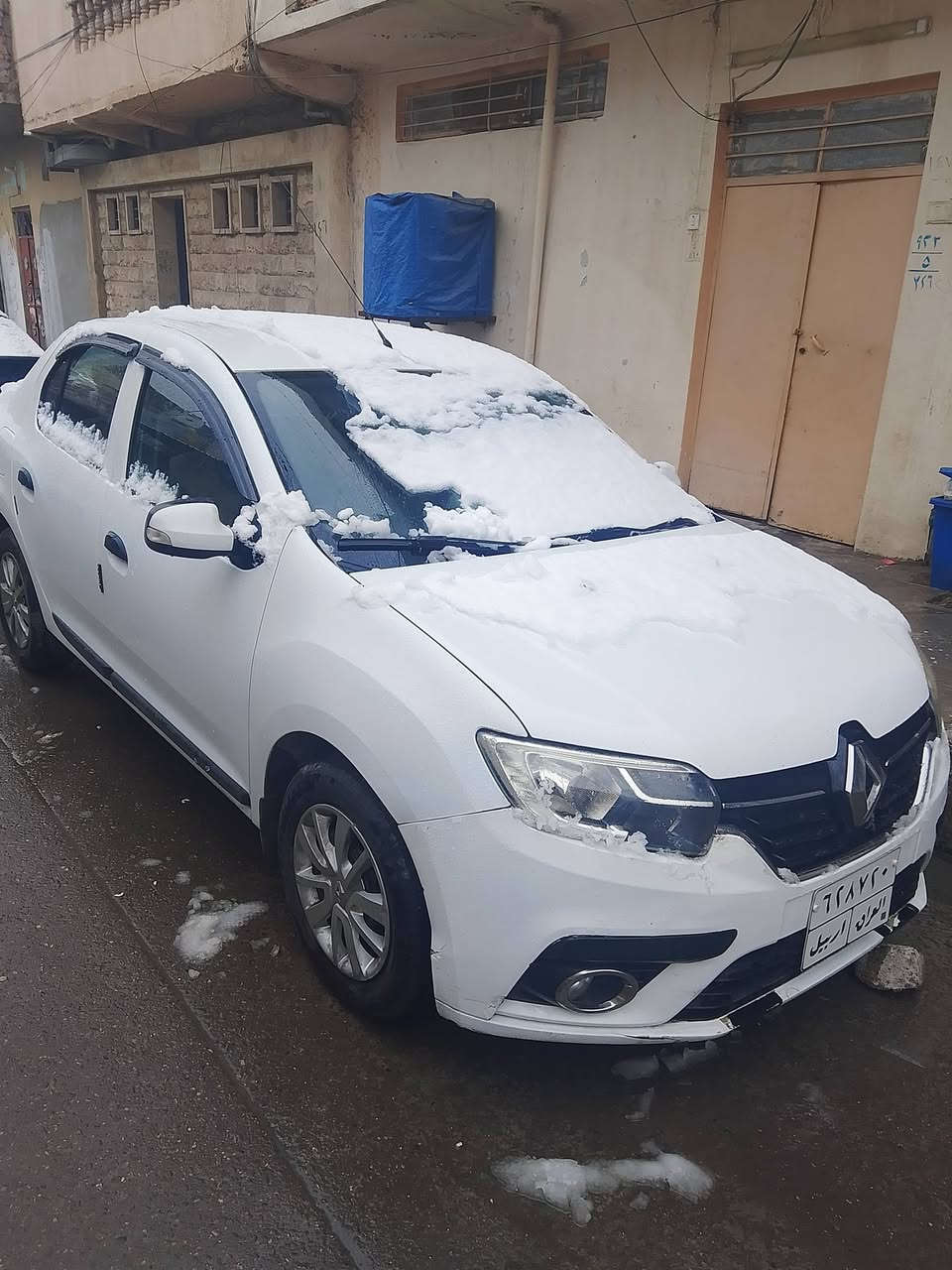 رينو سمبل للبيع 2018
عليها إدامة كاملة 
 قوايش بلكات نوزلات حساسات جديد
كير شرط مكينة بيها اثر قليل صرف 
بس المكينة نظيفة شرط 
طخم كله جديد شاده شرط 
 سيارة جديدة داخلها جديد 
 شاشة اندرويد داخل جديد 
 قفل مركز بيها
 جهاز تشغيل عن بعد بس باقي كود 
جامات كهرب 
شرط التحويل سنوية ماساقطة 
***********

