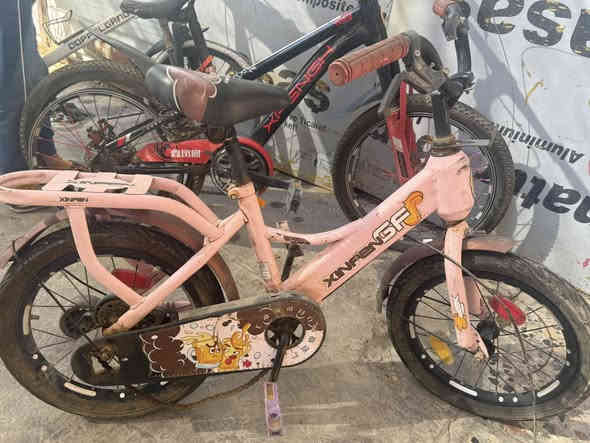 كلهن ب٥٠ الف *********** الأسود بس جوب خلفي والأبيض يرادلة ترتيب تايرات ويدة كير  مكان حي القاهرة جامع النداء
