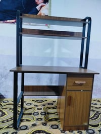 مكتبة ٧٥ • ناصرية مركز • أثاث مكتب