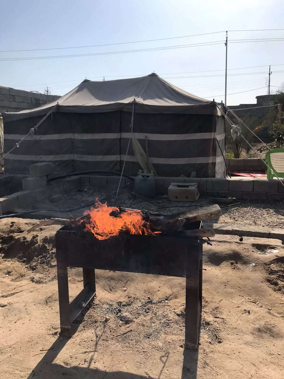 خيمه صباحيه وتر بروف ضد الماء 
بصره الزبير ***********
السعر ٣٥٠ وبيه مجال قليل
