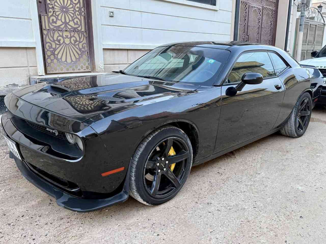 السلام عليكم جالنجر sxt plus
فول 2018 

رقم بغداد ب اسمي 

تفاصيل السيارة موضحة بالصور 

كير ومحرك مكفولة 

بدون أيرباك 

تو ويل ، ويل نجمة 

ستوك ع وضع الشركة 

السعر 155 وبي مجال قليل 

***********
