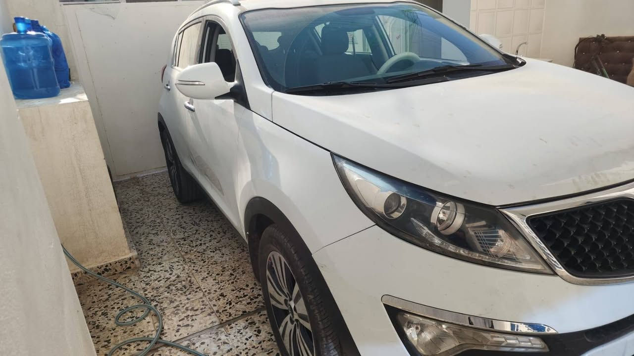 للبيع السعر ١٤٥ مجال بسيط 
موديل ٢٠١٥ 
ماشيه ١٩٦
سياره من الشركه عند راعيها 
مكينه جي دي اي مفتوحه شغل مؤسسه 
صبغ شي قليل بين البابين 
تايرات جديده صدر جديد خير من الله 
***********

