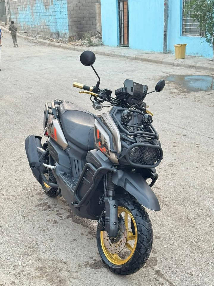 السلام عليكم 

من رخصة الآدمن 

دراجة سكنس موديل 2025 للبيع 

دراجة كفالة عامة اخت الوكيل 

وكيلها مجمع البركة

عليها اضافات لايت زنون 

ولايتات اضافية 

ستاند موبايل 

  العماره فلكت القاضي 

الاستفسار على هذا الرقم 

***********
 السعر 1.250 قفل
