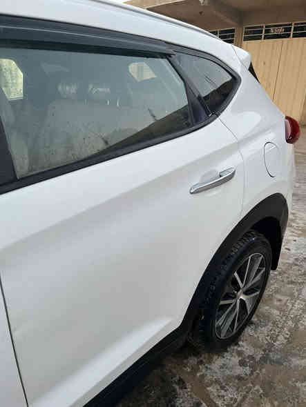 سلام عليكم توسان 2017 السونار موجود بل منشور 
السعر ١٤٥ 
العنوان بغداد حي اور سبع قصور 

‭٠٧٧٢ ٦٢٩ ٩٤٣٧‬
