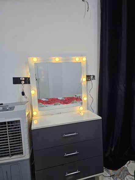 غرفه تركيه نضافه فووول❤️‍🔥السعر، 400وبيه مجال الشراي تنوان مقابيل قريه الغدير رقم  ***********
