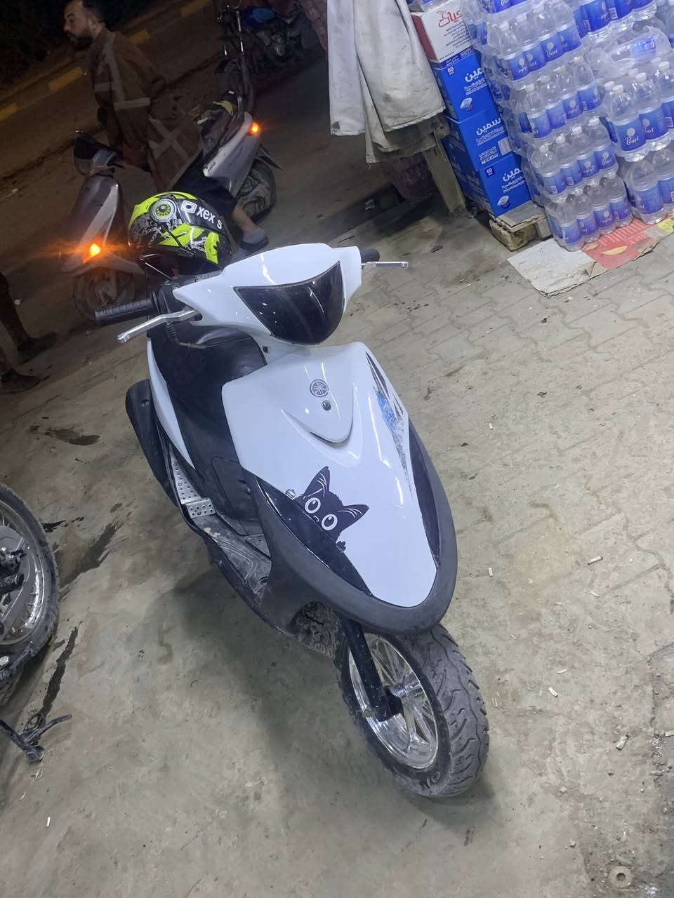 السلام عليكم ماكس عدله للبيع دراجه كامله ماعوزها شي دراجه مبدل بوشه 55 دراجه كهربائيات سلف ومكينه ناعمه  دراجه ماعوزها شي سعر525 وبيها مجال *********** واتس فقط
