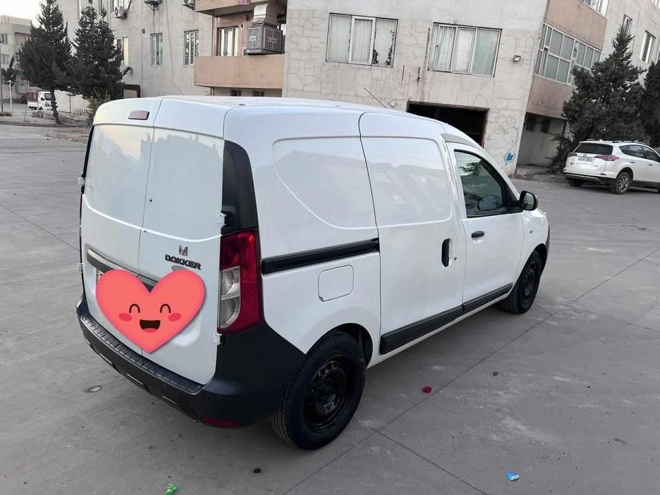 ڕینۆ مۆدێل 2017 سەنەوی نوێ بەناوی خۆمەوەیە 
گێڕی عادی
بۆ زانیارئ زیاتر پەیواندی بکەن

***********
