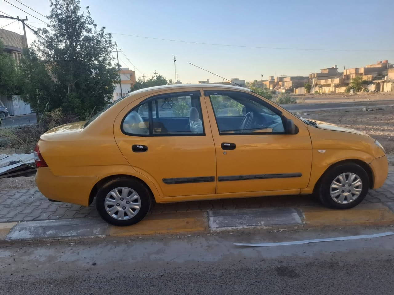 السلام عليكم سياره طيبه للبيع موديل 16 كير محرك حداديه تخم تاير بل باكيت تبريد شغال سياره نضيفه مكفوله من ضربه سياره نضيفه رقم كربلاء تحول مباشر سعر 33 و بيه مجال  عنوان كربلاء حي الحر الثوره قرب مطعم علي يوسف رقم الاتصال ***********
بدون مراسله فقط اتصال اني مكلف بل نشر
