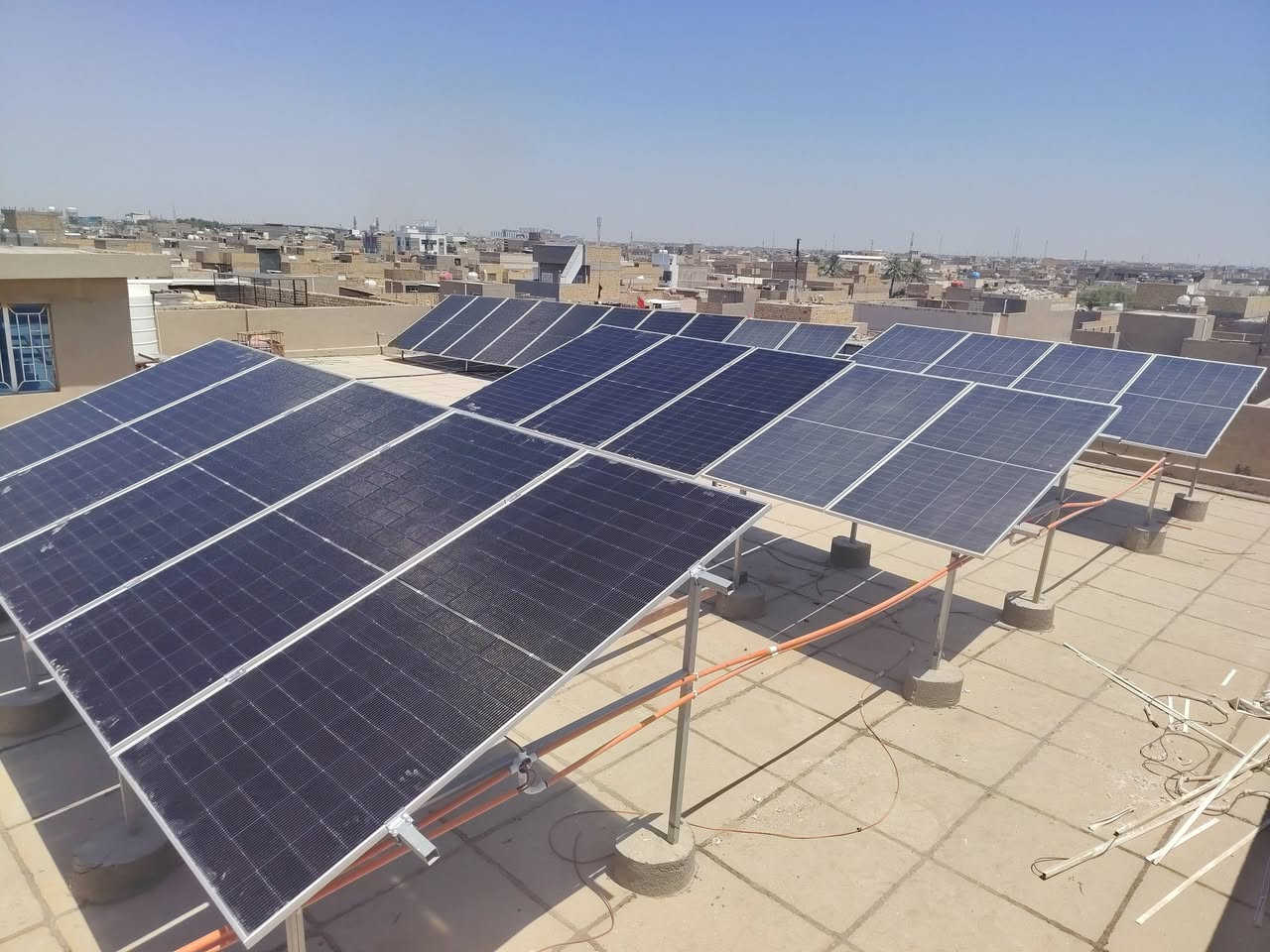 مستمرين بتجهيز منضومات الطاقه الشمسيه🌞 للحصول على (طاقه نضيفه وبيئه نضيفه 🌈🌿) 

تم تجهيز  بنايه بمنضومه طاقه شمسيه ⚡⚡
بمقدار 45A نهاري +30A ليلي لمده 4ساعات 🌠
بالاعتماد على 
1- انفيرتر من ماركه Goodwe 12kw ip66 ضمان 5سنه استبدال
2-بطاريه من ماركه Dyness 16kw ضمان 5 سنه استبدال
3-الواح ماركه جينكو 620w ضمان20سنه استبدال

للحجز و الاستفسار التواصل واتساب 
قسم الصيانة / ***********
قسم المبيعات/ ***********
 الطاقه الشمسيه في كربلاء وبابل  والنجف وتجارة السيارات الكهربائية EV Cars 
سوق الطاقه الشمسيه في العراق
