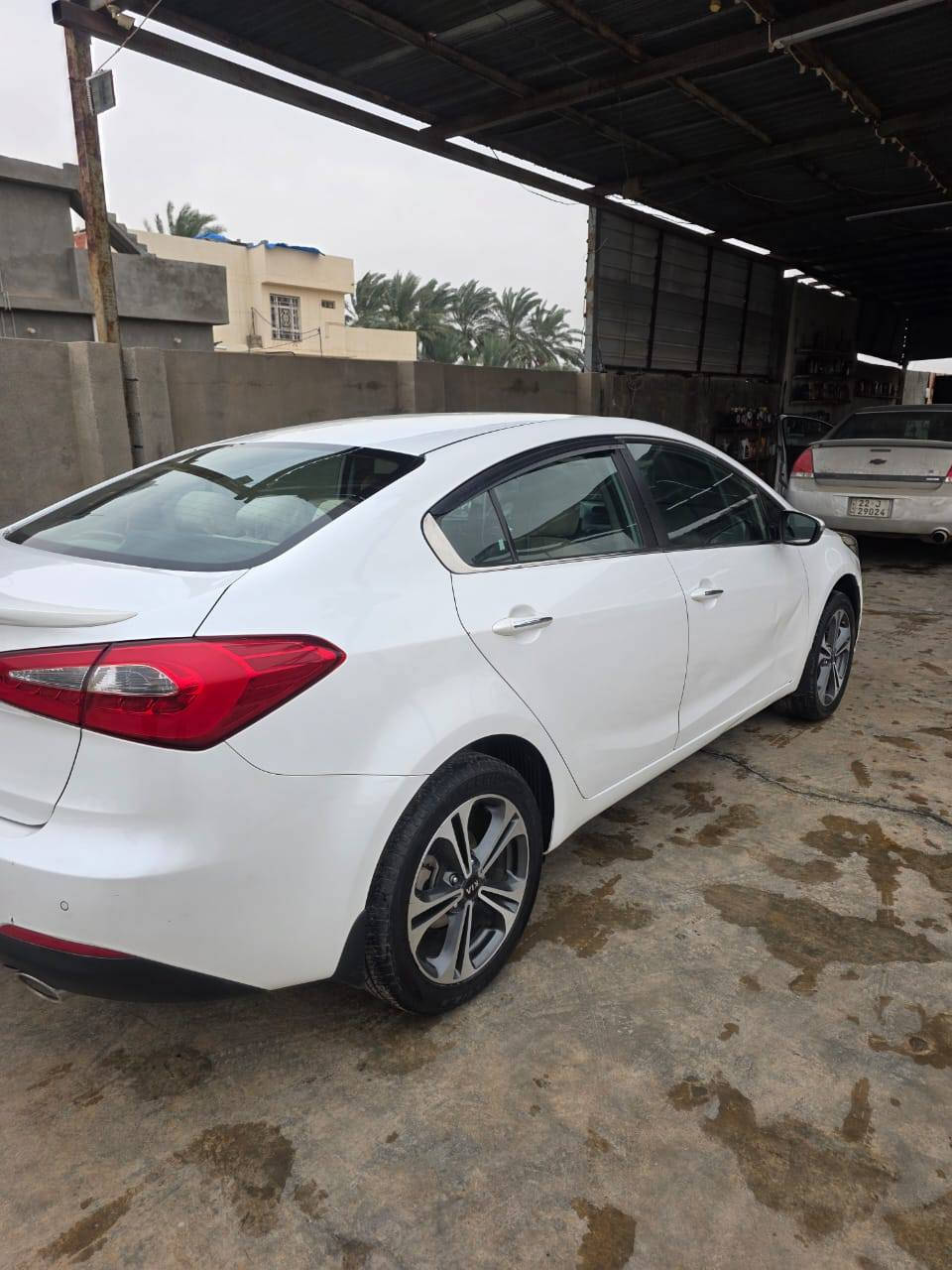 السلام عليكم سيراتو 2015 كفاله عامه عدة الباب بيهة صبغ كشن كهرباء بصمه تنته السعر ١٣٥
المكان ديالى الخالص 

‏‪0782 629 7961‬‏
محمد الموسوي
