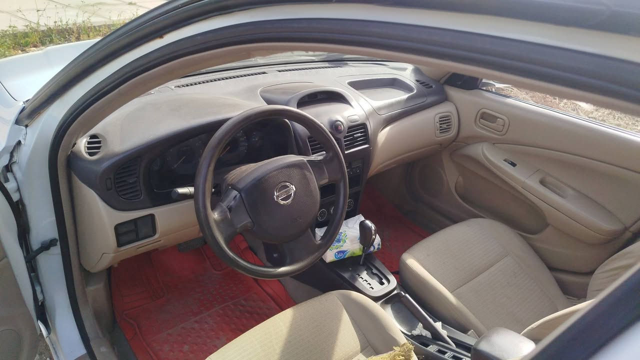 نيسان صني  موديل 2009رقم ذي قار دولي بأسمي  جديده كلش  مكفوله بيها بارد  فقط كير مكينه حداديه كله شركه  السعر 96وبيها مجال قليل  المكان السياره بالنجف   رقم الهاتف ***********
