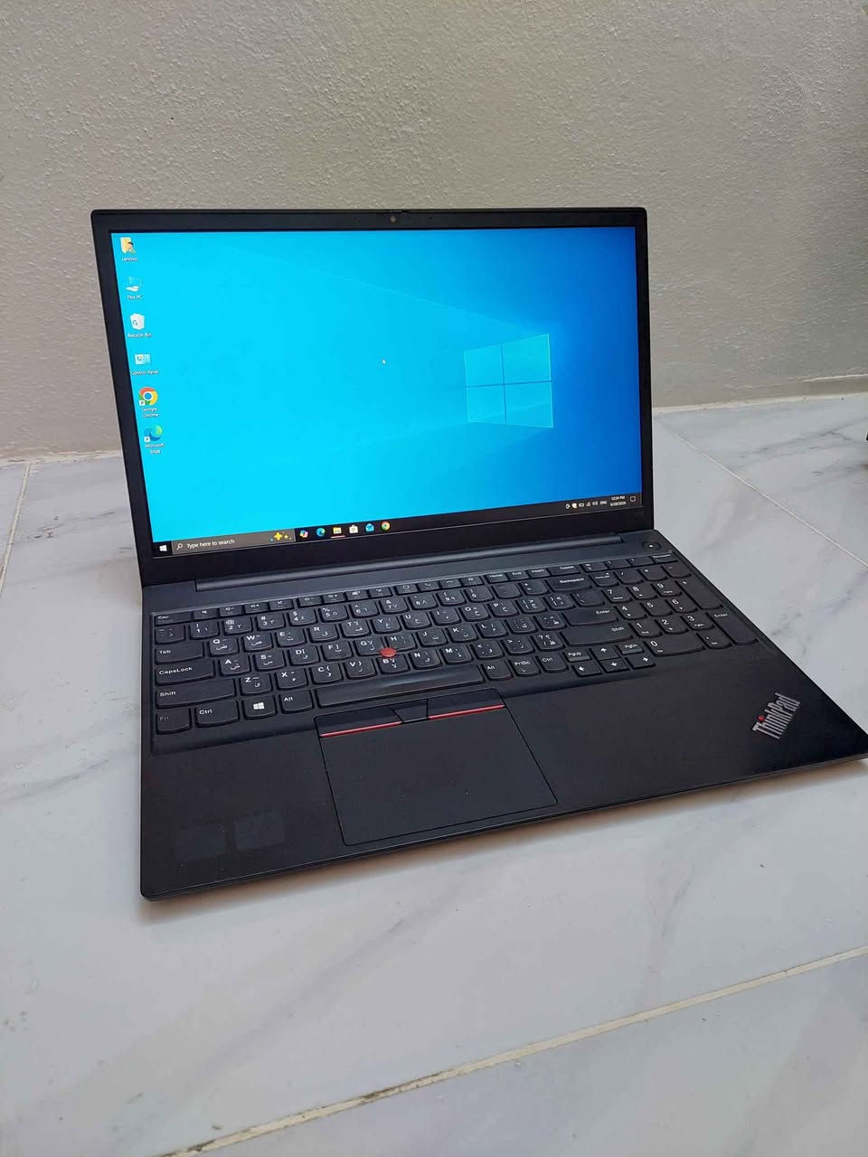 لينوفو E15
شاشة 1080 15.6 ips
معالج رايزن 5 4500u يتقارن ب i5 جيل 11
رام 8 كيكا
تخزين 256 m.2
كرت داخلي 2 كيكا vega 6 يشغل العاب متوسطة مثل gta v 
بطاريتة تاخذك من ساعتين الى 3 ساعات حسب الاستخدام
شاحنتة الاصلية موجودة ويا 65 وات تايب سي
السعر 275 و بي مجال بسيط للشراي
مكاني موصل و توصيل متوفر موصل, نينوى


**إذا كنت صاحب هذا الإعلان وتريد حذفه لأي سبب، رجاءا أرسل رسالة إلى الدعم الفني**