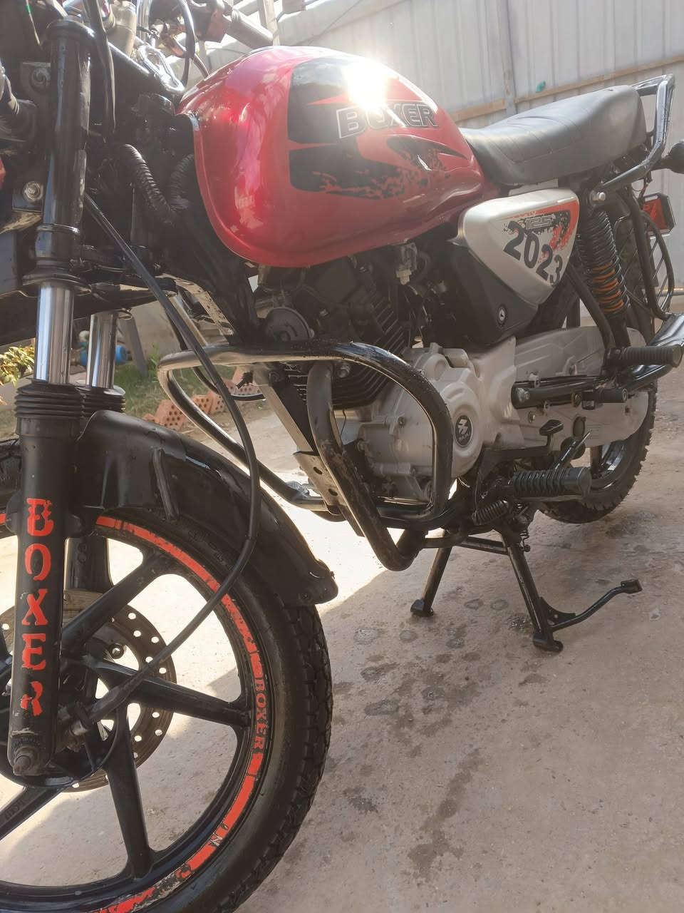 السلام عليكم دراجه بوكسر 2023 بدون اوراق مكفوله من السرقه الدراجه نضيفه حيل ماناقصهه شي سلف هندر كامله تأيرات جدد بيهه غراض تزويد خارجي مكينه بلادي ما مفتوح السعر مليون و500 الف وبيهه مجال العنوان بغداد الدوره *********** واتساب
