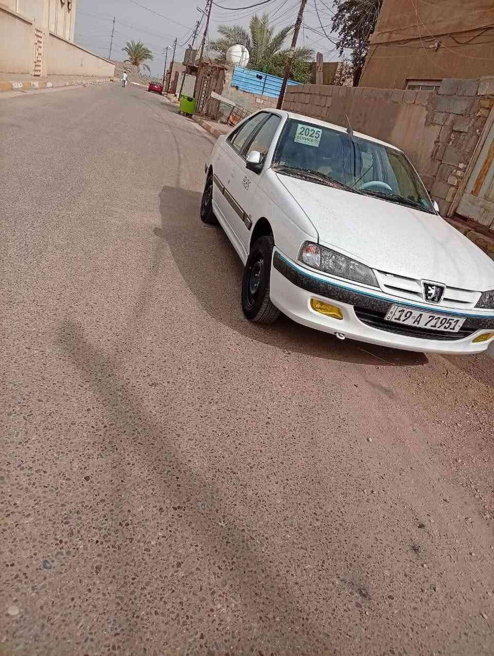 السلام عليكم
سياره بيجو بارس 25 طالعه ب26 
رقم كربلاء مكفوله كفاله عامه من كلشي 
بسمنه تحويل ثاني يوم 
السعر 85 وبي مجال للشراي 
***********
