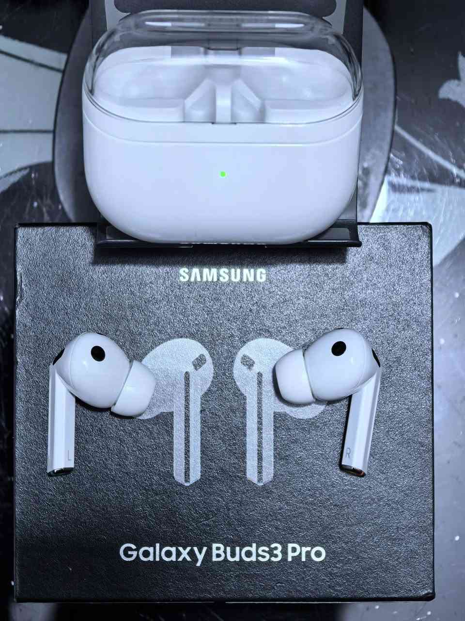 سماعة سامسونج بودز 3 برو
اخر اصدارات سامسونج . 
 صوت نقي جداً . ANC قوي واتصال فول .  
نظافة 95% . استخدام قليل . 
( بسعر 80 الف  )
مكاني نجف .. ((( ماعندي توصيل )))


**إذا كنت صاحب هذا الإعلان وتريد حذفه لأي سبب، رجاءا أرسل رسالة إلى الدعم الفني**