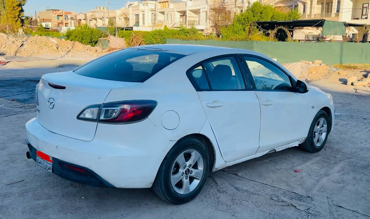 مازدا زوم 2010  گێر و مەکینە و تەبرید بەشەرت
یەک لای  سبوغە چوار تایەی نوێ  سەیارەکە بێ مەسروفە 
8 وەرەقە غرامەی لەسەرە 
شوێن هەولێر
*********** أربيل, العراق
