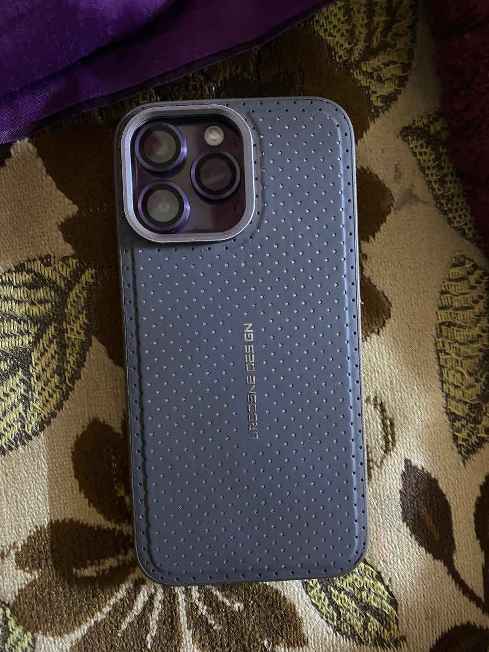 ‏سلام عليكم 14 Pro ماكس شرق أوسط الذاكرة 256 كارتونه  وكيبل بطارية 100 مستبدله ظهر وشاشة ايضاً مستبدل واصلي 3 خيارات اصليه  سعر 550 بي مجال ￼للاستفسار اتصال ***********
