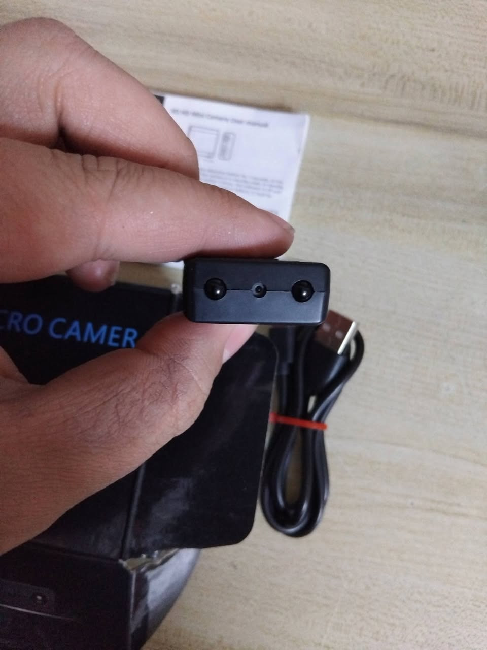 سلام عليكم
كاميرات مراقبه صغيره الحجم تصوير عالي الدقه FHD+ الكامره المربعه تصور فقط فيديو مع صوت و تشتغل فقط رام و شحن مايكرو و الكاميرا الثانيه الها برنامج خاص و تصور صوره عاديه مع تصوير فيديو مع صوت و تشحن تايب سي و تقبل منفذ شريحه رام 
ملحقات كامره كيبل الشحن و كتاب التعليمات
سعر الكاميرا المربعه 20 الف 
سعر الكاميرا الثانيه 25 الف 
و عرض مؤقت للكامرتين بسعر 40 الف 
توصيل محافظات موجود 5 الف
طريقه التشغيل راسلني خاص و اعلمك شلون تشغل كل كاميرا


**إذا كنت صاحب هذا الإعلان وتريد حذفه لأي سبب، رجاءا أرسل رسالة إلى الدعم الفني**