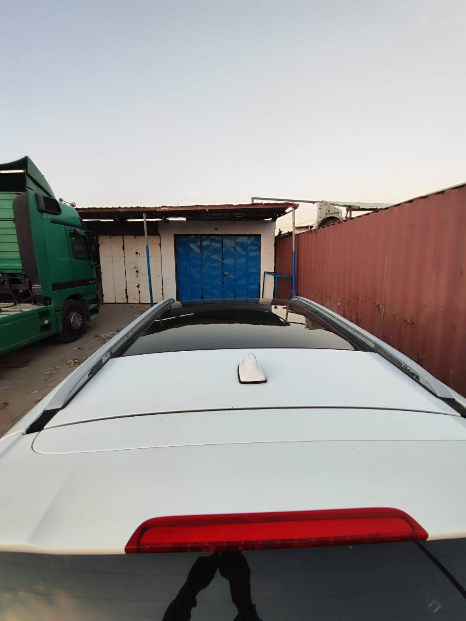 السلام عليكم 
سورنتو خليجي :
1:لون ابيض 
2:موديل 2016 
3: بانراما
4:اشاير بالمري+شفط
5: تبريد 3قطع
6:حساسات اماميه خلفيه
7:محرك 6
8:السياره 7راكب..
9:رقم بغداد الجديد 11تحويل ثاني يوم
والسياره حلوه ونضيفه  
مكان السياره بابل المدحتيه 
السعر (225) وبيها مجال اذا احب بعد اكثر واكثر تراسلنه خاص او تتصل ***********
