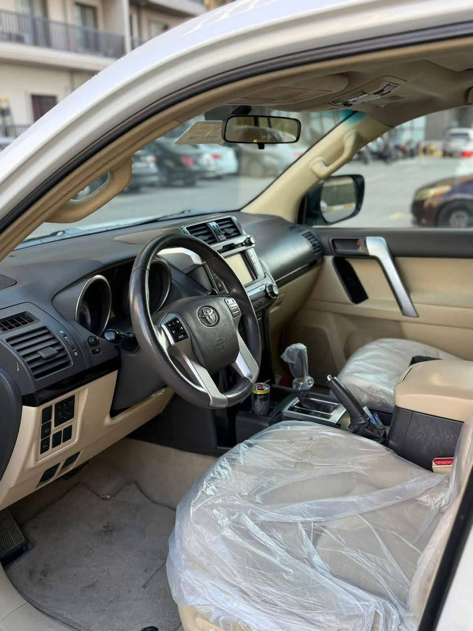 تويوتا برادو 2017 فول ساز 
بيه فقط دعاميه اماميه صبغ 
تخم تاير جديد بدون نقص تحويل ثاني يوم 
مكان السياره بغداد سيديه 
محرك كير واير بشرط  
سيارة حيل نظيفة كلشي عل بلاد جديد 
سنوية هزة كلشي جديد مدفوع لـ
باسمي السنوية بشرط تحويل وغرامـة
سيارة مابيـها دينار مصرف كامل من كل نواحي

رقم صاحب سيارة ***********
