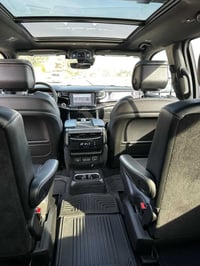 جيب واكنير موديل2022 8سلندر5700 فول مواصفات ميحتاج اذكر  اعلئ فئه  وار...