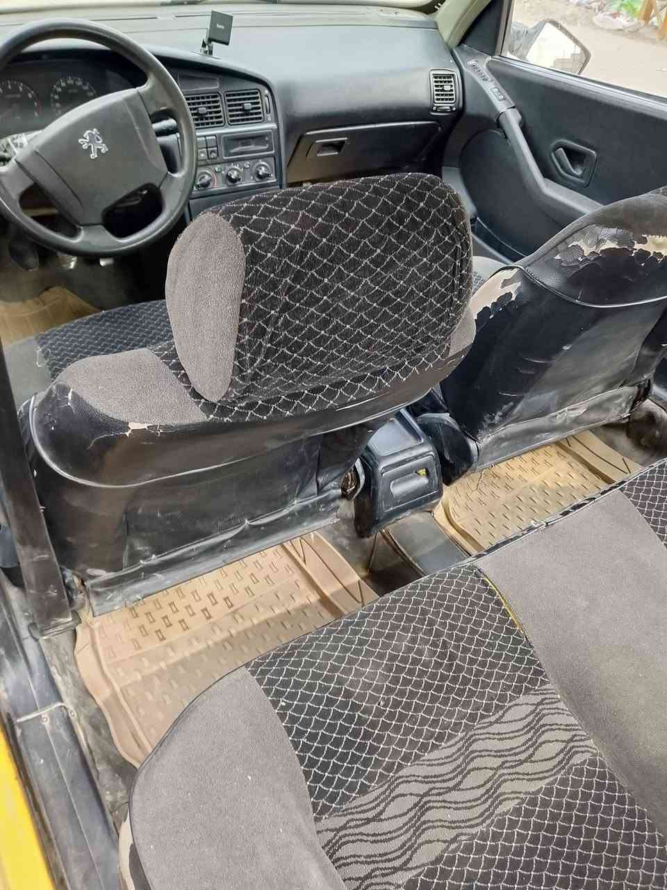 سلام عليكم
بيجو للبيع 405مديل2011سعر27وبيهه مجال قليل عنوان بغداد الدوره ***********
