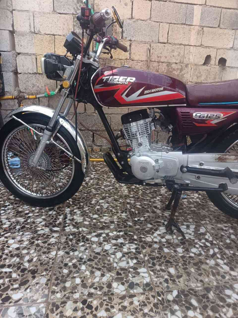 دراجه للبيع نوع تايكر موديل  2025 للاستفسار الاتصال عل صاحب الدراجه *********** انه مكلف بلنشر
