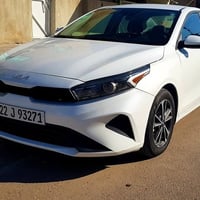 مكينة ٢٠٠٠ • بدون ايرباك • ابيض