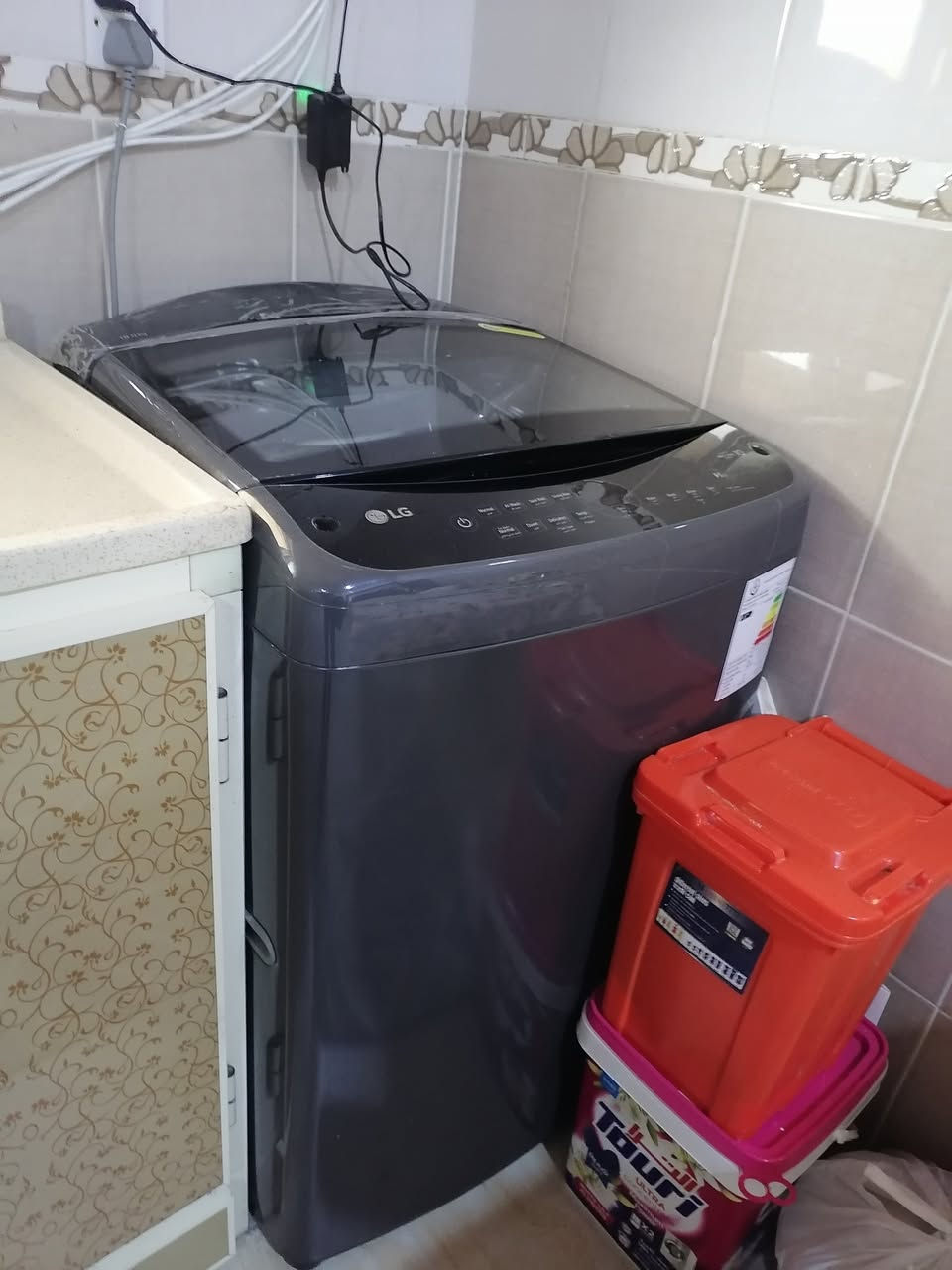 للبيع غسالة اوتوماتيك نوع الج 18 كيلو محرك نحاس اصلي نظافة 95٪
مكانها الرمادي مجمع عمر الراوي
للاستسفسار *********** واتس اب متوفر
