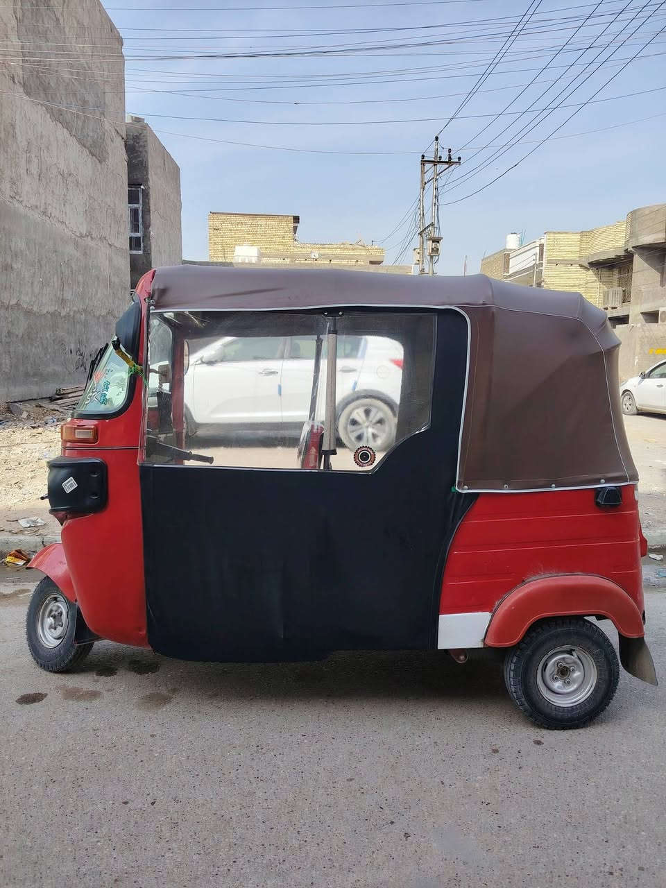 السلام عليكم تكتك 18للبيع رقم وسنويه انكليزي هزه جديده تكتك خير من الله لاتنقيص ولا تبخير تخم جبلي جديد تكتك مامشتغل بيه سعره5500وبيه مجال حك الجيه 
***********
