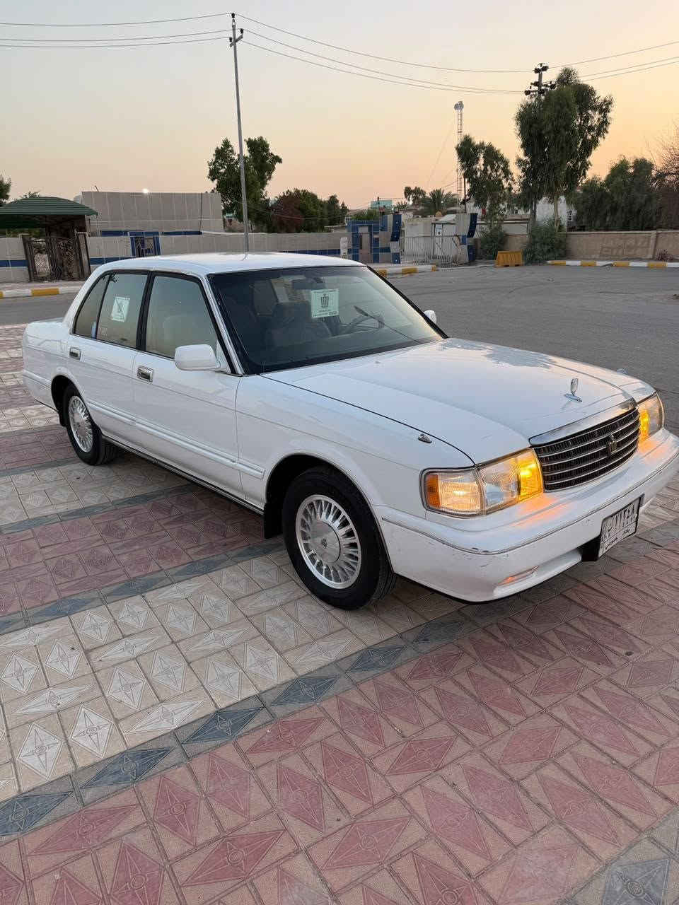 السلام عليكم 
أرنب مكفوله من الكصه ونقل الجثه 
والعيب الشرعي وأصوليات 
طخم تاير جديد 
حداده جديده
تبريد شغال ثلج ❄️ 
محرك وكير جددد
غرفة السياره شرط بلكارتون 
مرشوشه جمالي 
سنويه مجدده
مداور مباشر 
موديل السياره 1995
كهربائيات كلها شغاله 
ويل كب جديد 
سياره مالت جناي 
وجاهزه كلش 
السعر 65 وبيه مجال بسيط كلش
 للأتصال ***********
