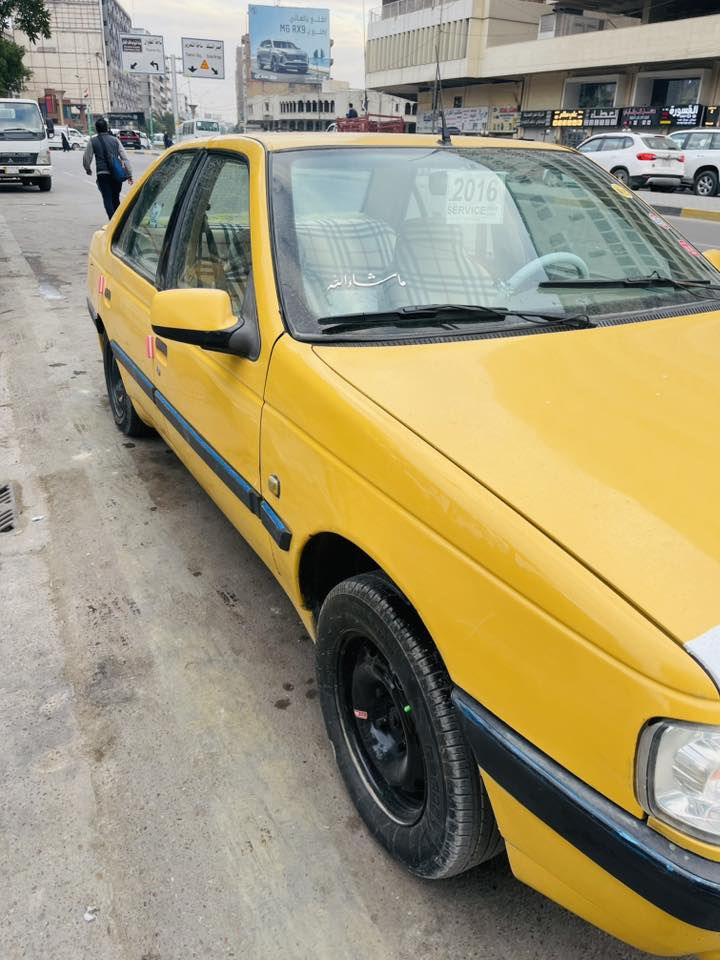 السلام عليكم 
بيجو لميس موديل 2016
سياره لأضربه ولا تبديل كفاله ما عدا الهلالات الخلفيه
كير مكينه جدد
تخم تاير
تبريد 
حداديه امامي خلفيه
دوشمه كشنات 
دوشمه ارضيه
مصفره هيئه وغرامات
سنويه ل2027
عرضها 46 وبيها مجال قليل
للتصال ***********
مكاني مدينه الصدر قرب حمام المدينه
