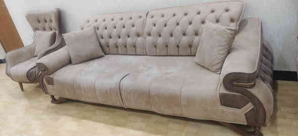 تخم مودرن تركي للبيع... نظيف جدا... 10 مقاعد .. قنفتين ثلاثية وقنفة ثنائية وكرسي عدد 2 ... السعر 650 بي مجال
للاستفسار ***********
