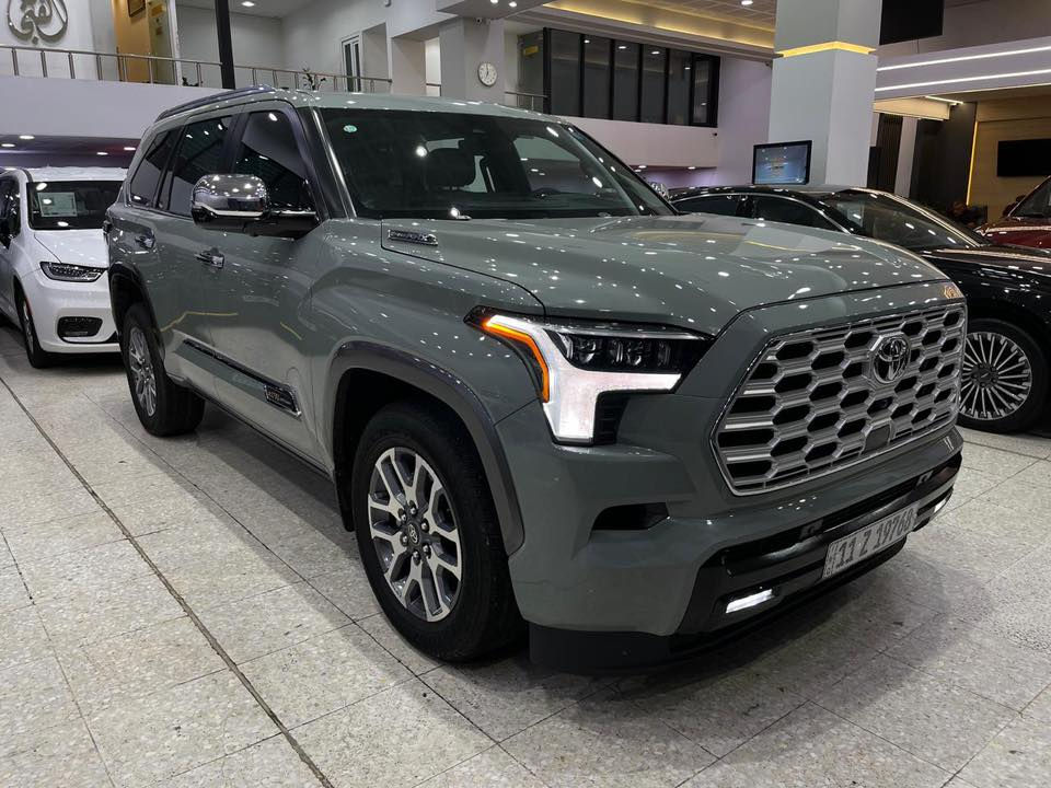 السلام عليكم ورحمة الله وبركاته 
   
    وبعدد.   البيع.
   تويوتااا سيكوياا 2025. الوحيده بل العراق.  
     مواصفات. ال دشن 1794 $$

   السياره فول فول فول. مواصفات. حته مساج. 
   لون خارج مميز. سمنتي. 
  لون داخل. قرميدي. مطعم اب صاج.  

   السياره جتي ماشي 68 مايل بس 
  حالين ماشي 800 كيلوو.  سياره.  زيرووو 

 صبغ خشم ال بنيد موضح بل صوره.  
  ودعاميه مصله او مصبوغه. ول باقي كفاله من شعرايه
    يرباك. مرجع. سستم كامل اب 20 ورقه كلف 

   صور الضربه. موضحه اب اخرر المنشورر 

     مكان السياره. النجف الشرف
  الرقم.  ***********

    السعرررر. 🔥🔥 اتصال. او تواصل. واتساب 

  وتمنااا لكم كل التوفيق.
