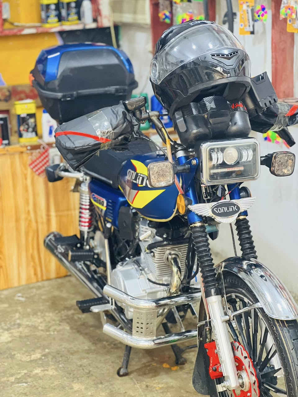 سيفان البيع موديل 2025 كفاله عامه برغي مابي نقص  خوذه هم ويا مكاني ديالي الخالص قريه ابو تمر ***********
