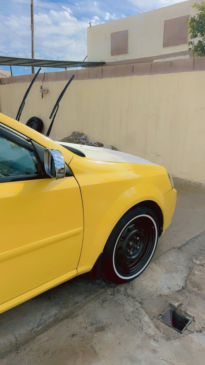 سلام عليكم ابترا موديل2011اوتو رقم دولي باسمي محرك بشرط كير بي عته خفيفه بثالث بس ماماثر ع سياره كهربائيات بشرط تبريد ثلج تدفئه بشرط تايرات وياله جديدات السياره حلوه ماشغل متعبك سياره كله ع ايدي بدون حادث شركه العامه بلاد اصفر وين متريد تكدر تحولها السعر 75وبيها مجال بسيط الشراي يتصل ***********
