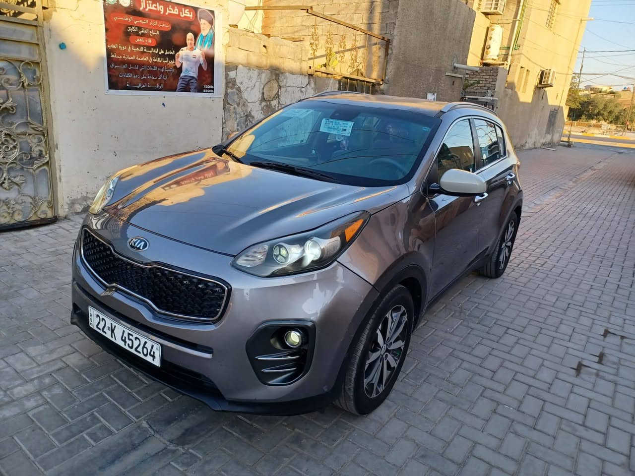 السلام عليكم كيه سبورتج واردامريكي ٢٠١٧ حادثه  باب اليمن المامي  فقط  بدون دواخل  وصور الحادث بل منشور   محرك  ٢٤٠٠ كير حداده صدر تخم تاير تبريد تتفه مكفول موصفات فول واحده على واحد  عد  الفتحه ماشي ٧٢ سياره جديده  عله  وضع الشركه سبير مانزل  رقم أربيل جديد سنويه جديده تحويل ثاني يوم المكان بغداد  سعر ١٣٥ وشراي ينتصل***********
