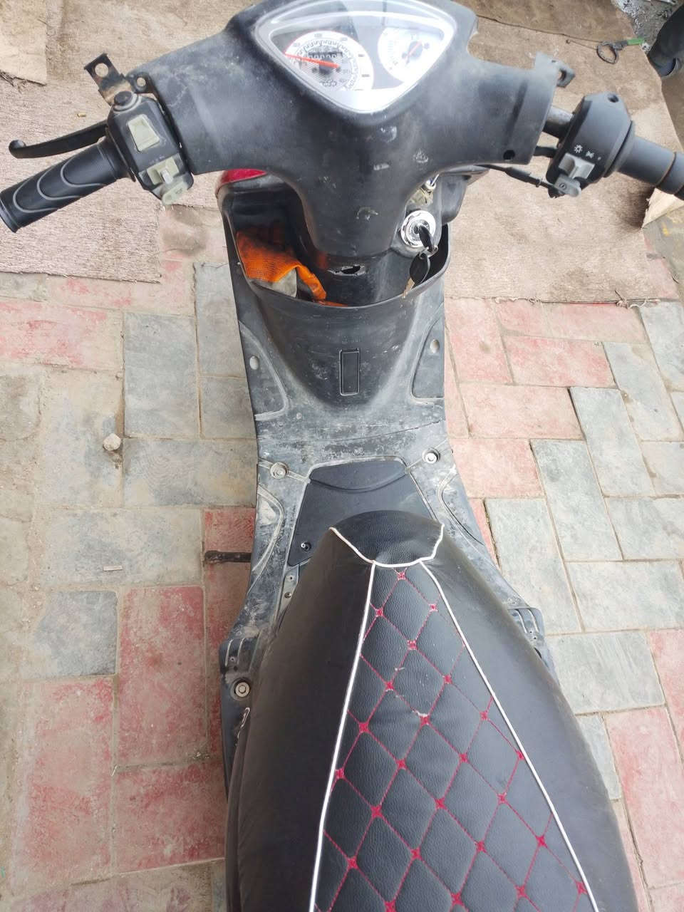 ماكس عدله  نكره سلف كهربايات كامله عداد بانزين اشاير هورن  كلهن شغالات محرك اخرس  
نقصهه لحيه وذيل
بس نكره سلف حر برد 
سعرهه ٢٥٠ قفل 
كربلا بوبيات 
***********
