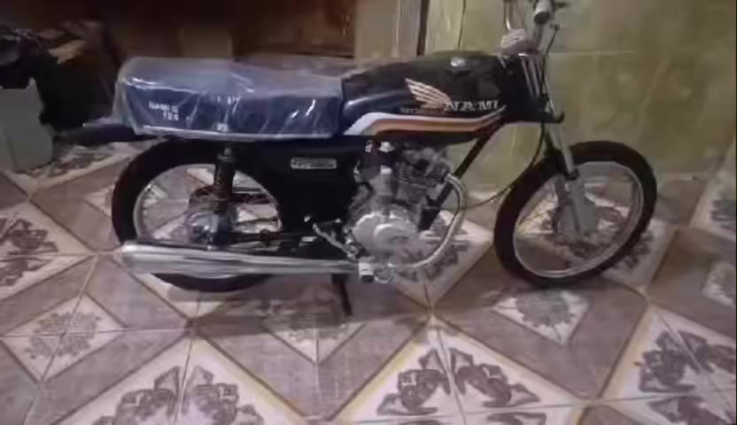 دراجه مكينه كفاله بصره كرمت علي ابو صخير***********دوات سعره ٤٠٠بيه مجال حك جيه
