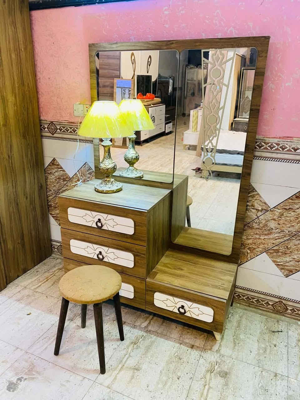 غرفة نوم تركي مستعمل
تتكون من 👈 8 👈 قطع
نضافة 90/95%💯🥰
السعر 👈بس 650👈الف 
مع نقل وشد داخل بغداد مجاني


**إذا كنت صاحب هذا الإعلان وتريد حذفه لأي سبب، رجاءا أرسل رسالة إلى الدعم الفني**