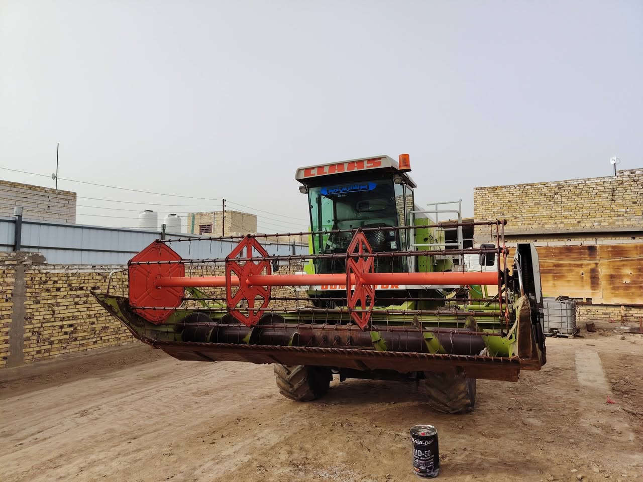 حاصده لبيع مديل ٩٩منفيس رقم انكليزي نجف سنويه مجدده مكفوله من الطك والحيم محرك كتر مشروط تايرات الأمامي 26 الخلفي 18 بلام بوربرن مكينه مديومه المكان الديوانيه قضاء الشاميه الاستفسار الاتصال على الرقم ***********
