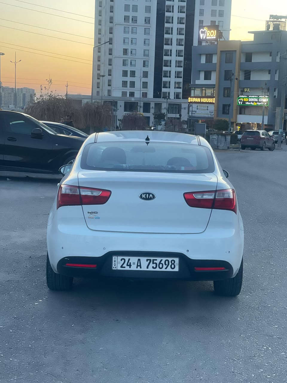 للبيع
كيا ريو 2013
بيها قطعتين صبغ ( چاملاغ + بونيد) 
تحويل و غرامات بشرط 
حالة المحرك جيد 
گير اوتوماتيك 
اربعة سلندر 
ماشية : 210 کم 
رقم و مكان دهوك 
سعر:  90$ و بيها مجال بسيط 
رقم موبایل :***********
————————————-
كيا ريو 2013 بو فروتنێ 
دوقطعە سبخ چەمەلاغ و بولند
210 کم یا چوی 
تحويل و غرامە بشەرت 
رقم موبایل : ***********
